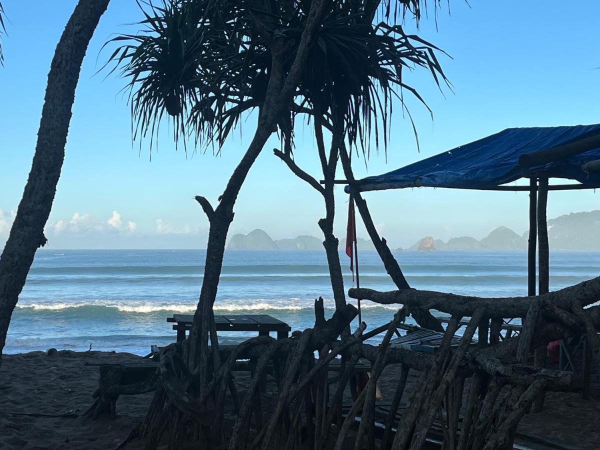 Big Daddy'S Surfcamp Apartment Pasanggaran Bagian luar foto